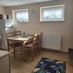 بيت للعطل Dom Wisniowy Zakatek *