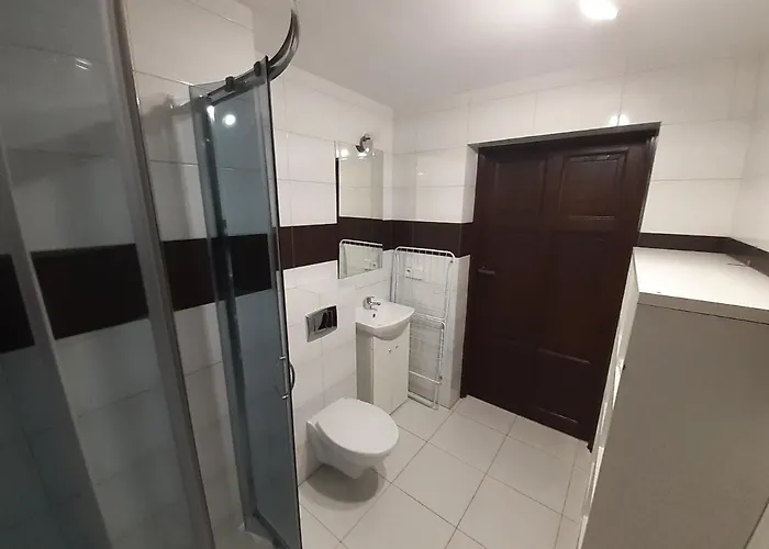 Dom Wisniowy Zakatek Semesterbostad Mierki